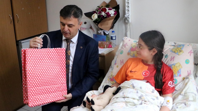 Karnelerini hastanede aldılar