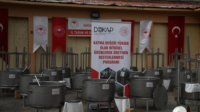 Gümüşhane'de dut üreticilerine ekipman desteği