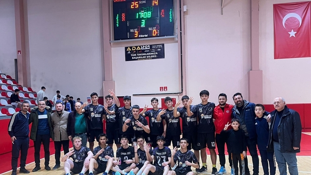 Çankırı Lisesi Voleybol Takımı Türkiye finaline katılmaya hak kazandı