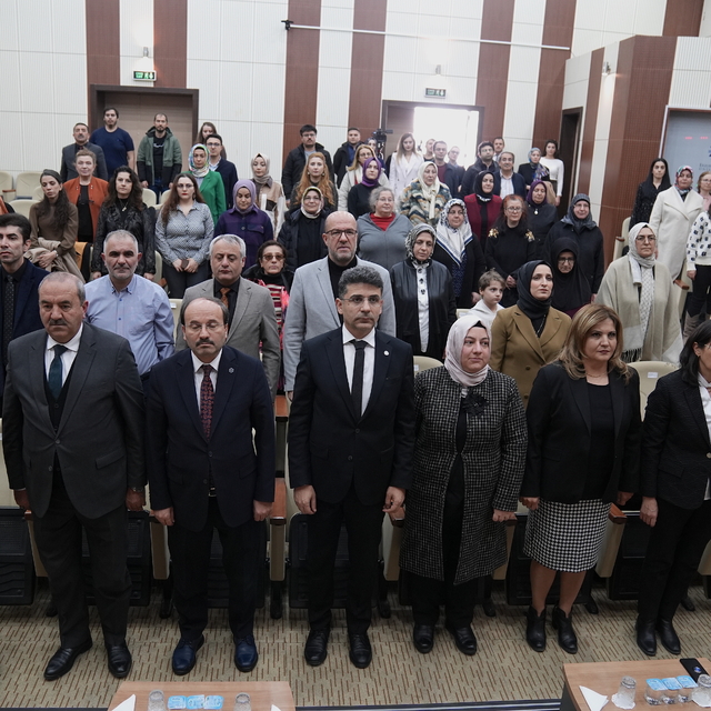 Erzurum'da 60 yaş üstü bireylere "Tazelenme Üniversitesi" ile eğitim fırsat...