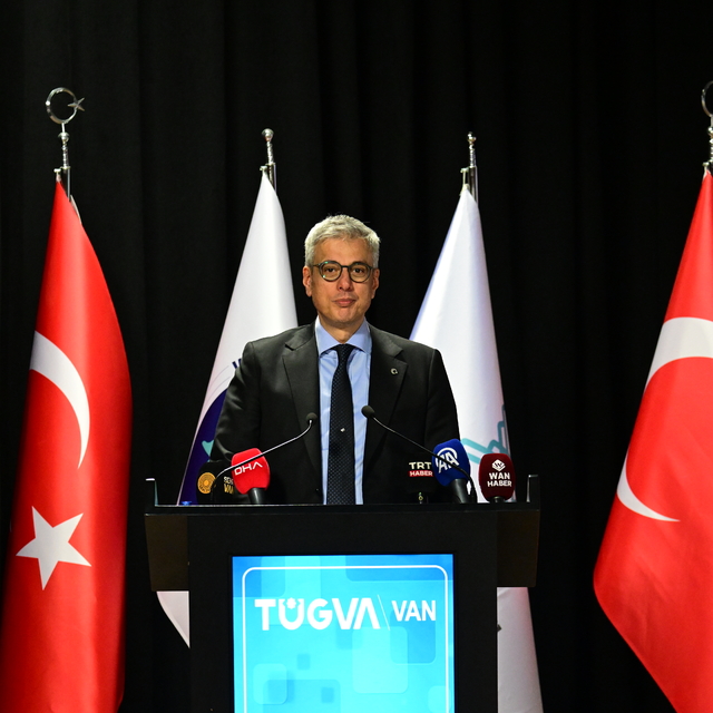 Sağlık Bakanı Memişoğlu, Van'da "İhtisas Akademi Açılış Konferansı"na katıl...