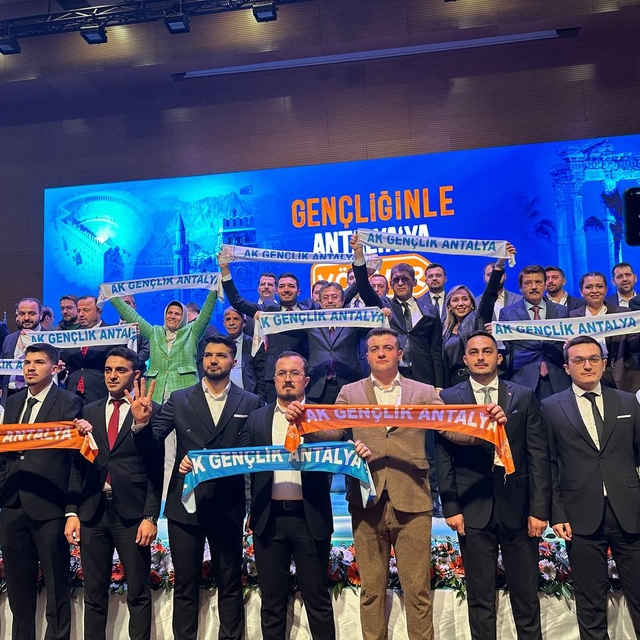 Tarım ve Orman Bakanı Yumaklı, AK Parti Antalya Gençlik Kolları Kongresi'nd...