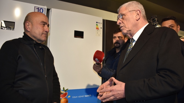 Dervişoğlu: Bu ülkenin 50 bin evladını kaybetmesine neden olan adama barış güvercini muamelesi yapılıyor