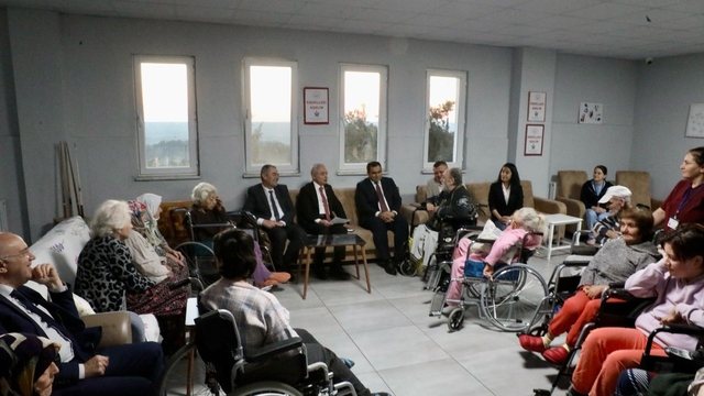 Kırklareli Valisi Turan, Vize ilçesinde ziyaretlerde bulundu