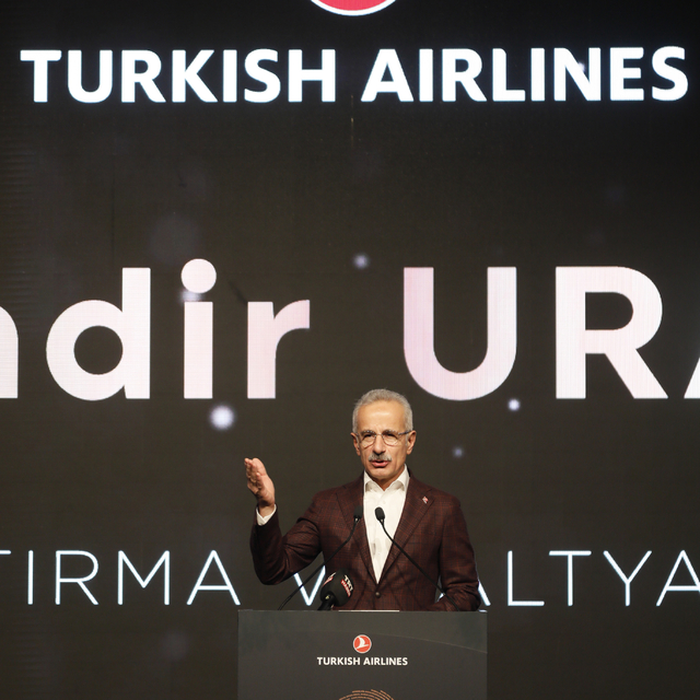 Bakan Uraloğlu: THY, 23 Ocak'tan itibaren haftada 3 kez Şam'a sefer düzenle...