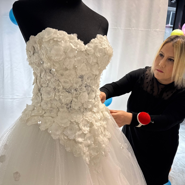 Diyabet hastası öğretmenin "moda evi" hayali gerçeğe dönüştü