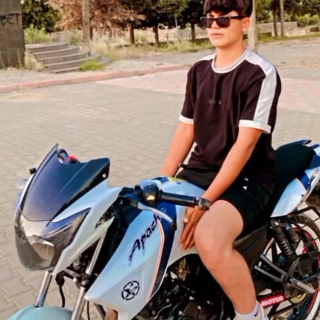 Otomobil ile motosiklet çarpıştı; 17 yaşındaki Seyfi kurtarılamadı