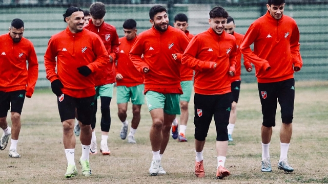 Karşıyaka ikinci yarıya Kırşehir'de başlıyor