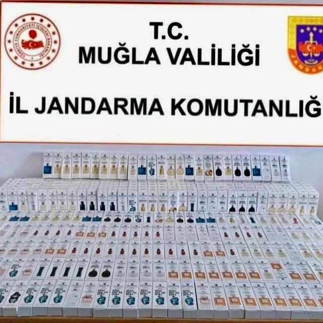 Muğla'da 346 şişe gümrük kaçağı parfüm ele geçirildi