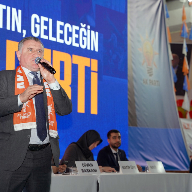 Bakan Bak: 980 bin gencimize barınma imkanı sağlıyoruz