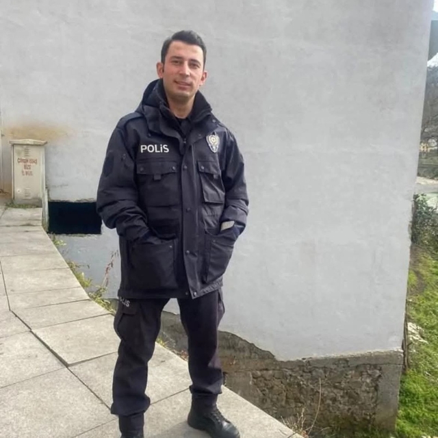 5 gün önce doğan bebeğine anne sütü götürürken kaza yapan polis memuru öldü