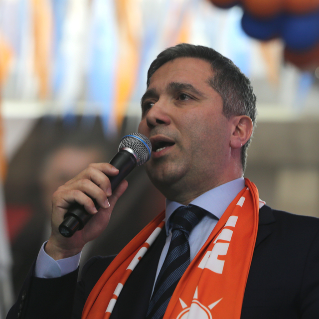 AK Parti'li Güler ile Sırakaya, Tokat İl Kongresi'ne katıldı