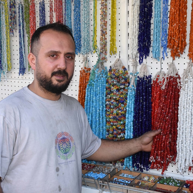 Cam nazar boncuğu ustası, ata yadigarı mesleğini sürdürüyor
