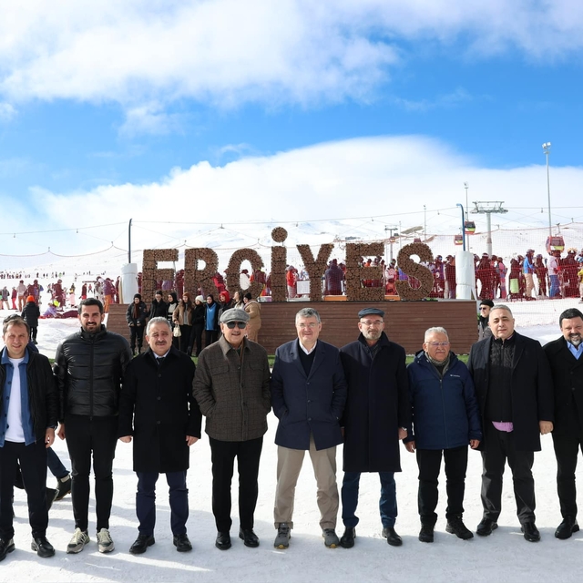 Kayseri'deki yatırımlar ulusal gazete ve televizyon temsilcilerine tanıtıld...