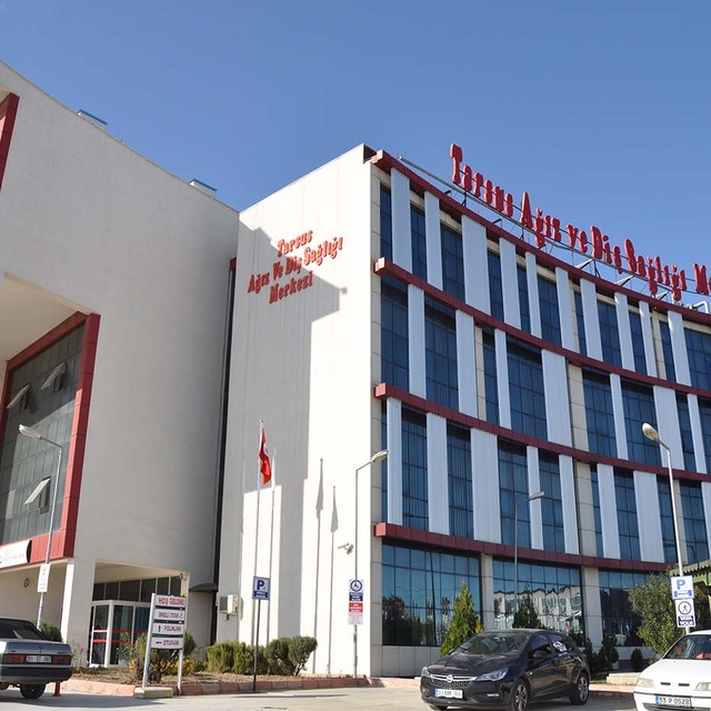 Tarsus Ağız ve Diş Sağlığı Merkezinde geçen yıl 167 bin 598 poliklinik hizm...