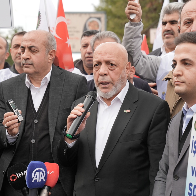 HAK-İŞ Genel Başkanı Arslan Diyarbakır'da bazı belediyelerde işten çıkarıla...