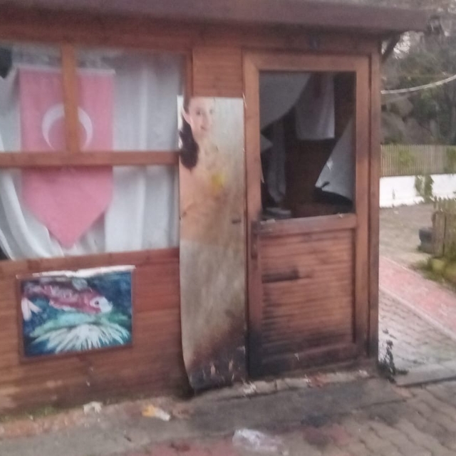 Gerze ilçesinde bir iş yerinde çıkan yangın söndürüldü