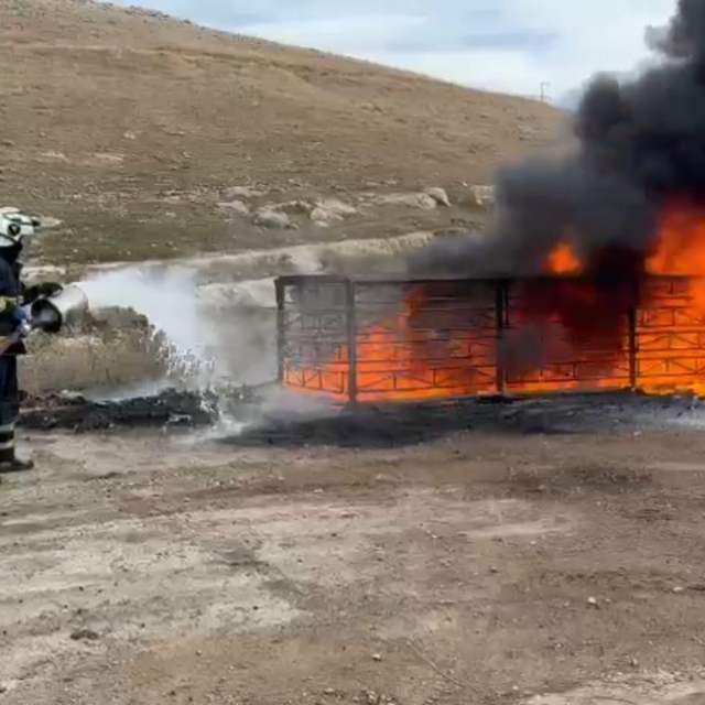 Petrol kuyusunda çıkan yangını itfaiye söndürdü