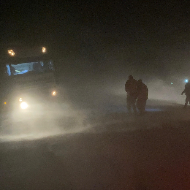 Tipide mahsur kalanlar kurtarıldı