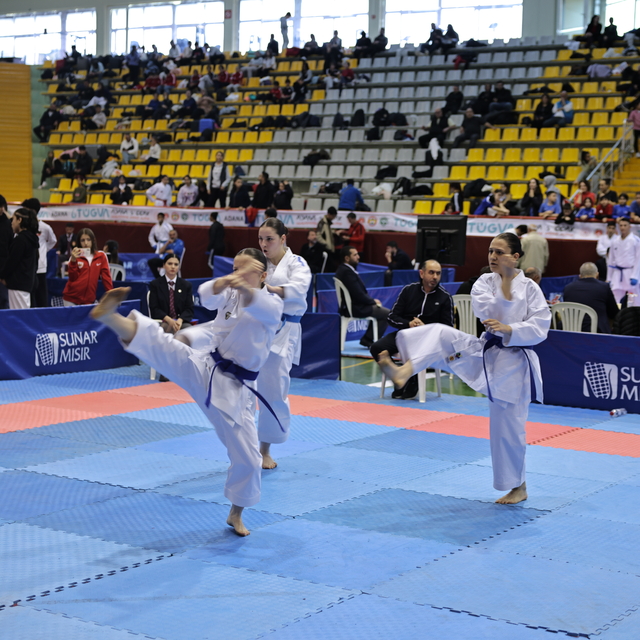 6. TÜGVA Adana 5 Ocak Uluslararası Karate Kurtuluş Kupası müsabakaları tama...