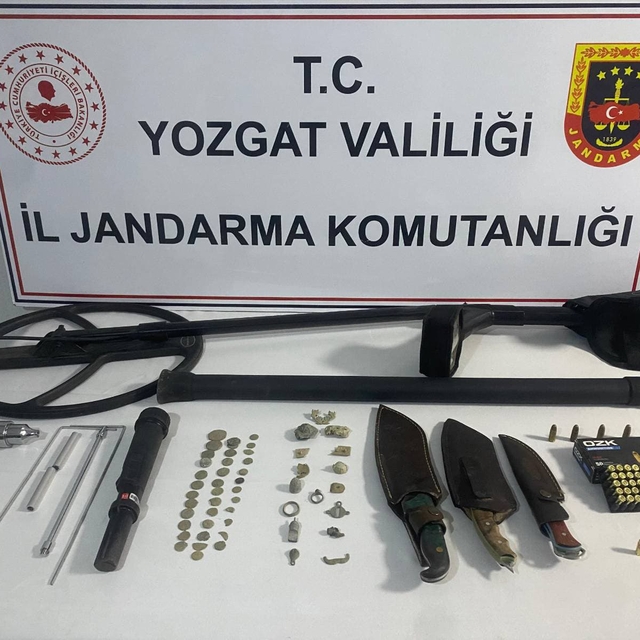 Yozgat'ta kaçak kazı ve tarihi eser kaçakçılığı operasyonunda 5 şüpheli yak...
