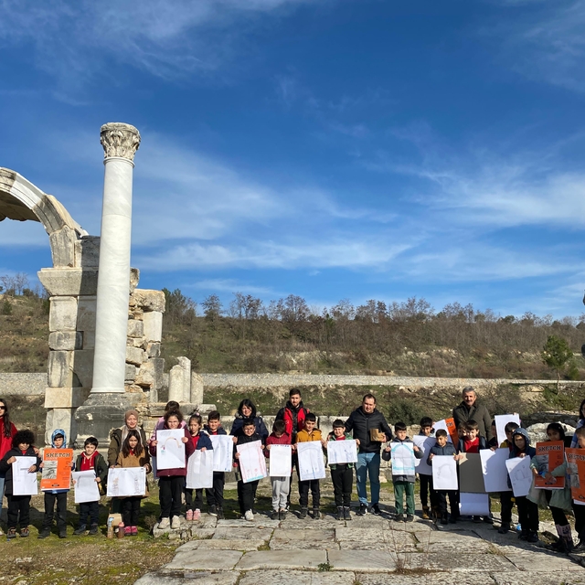 Muğla'da çocuklar antik kenti ziyaret etti