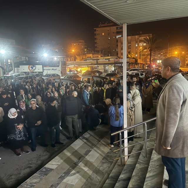 Anamur'da umre kafilesi dualarla uğurlandı