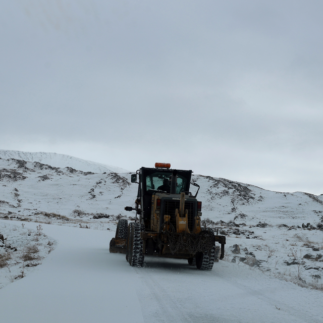 Erzurum, Iğdır ve Ardahan'da 153 yerleşim yerine kar nedeniyle ulaşım sağla...
