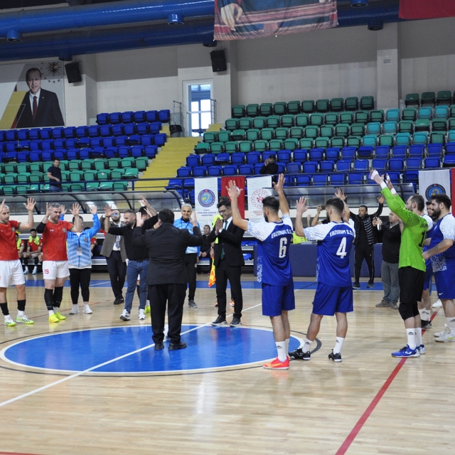 İşitme Engelliler Futsal Türkiye Şampiyonası Kütahya'da başladı