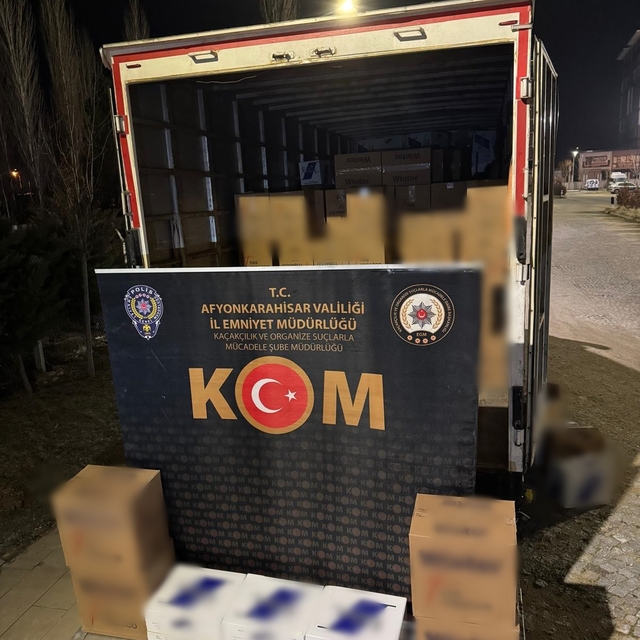 Afyonkarahisar'da 3 milyon 500 bin makaron ele geçirildi