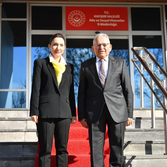 Başkan Büyükkılıç, kamu kurum ve kuruluşlarını ziyaret etti