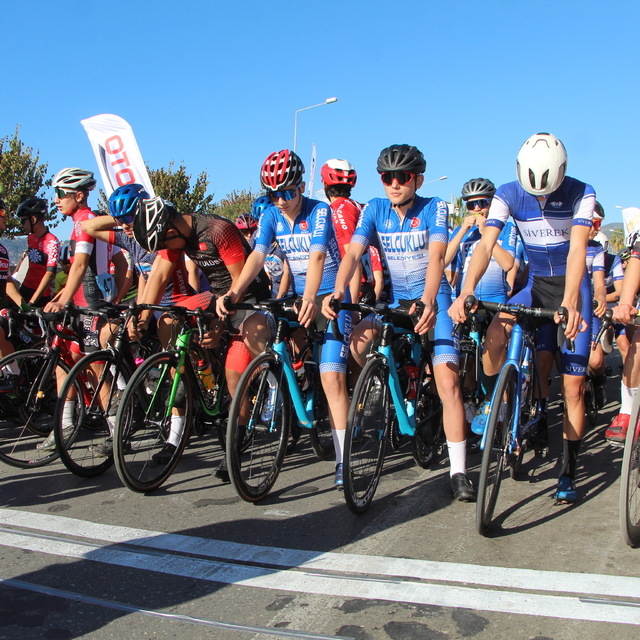 Türkiye Bisiklet Kupası 1. Etap Puanlı Yol Yarışları, Alanya'da devam ediyo...