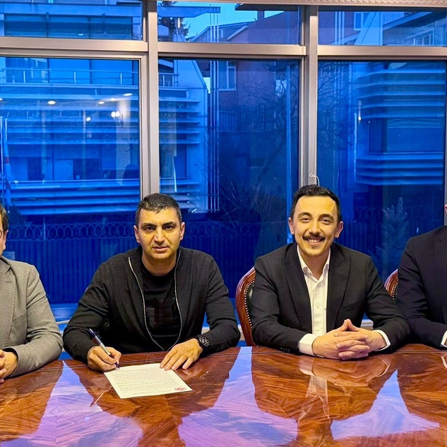 Batman Petrolspor'un yeni teknik direktörü Serdar Bozkurt oldu