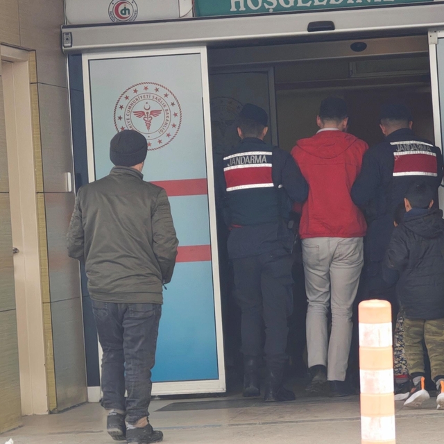 İnegöl'de 10 yıl kesinleşmiş hapis cezası bulunan firari hükümlü yakalandı