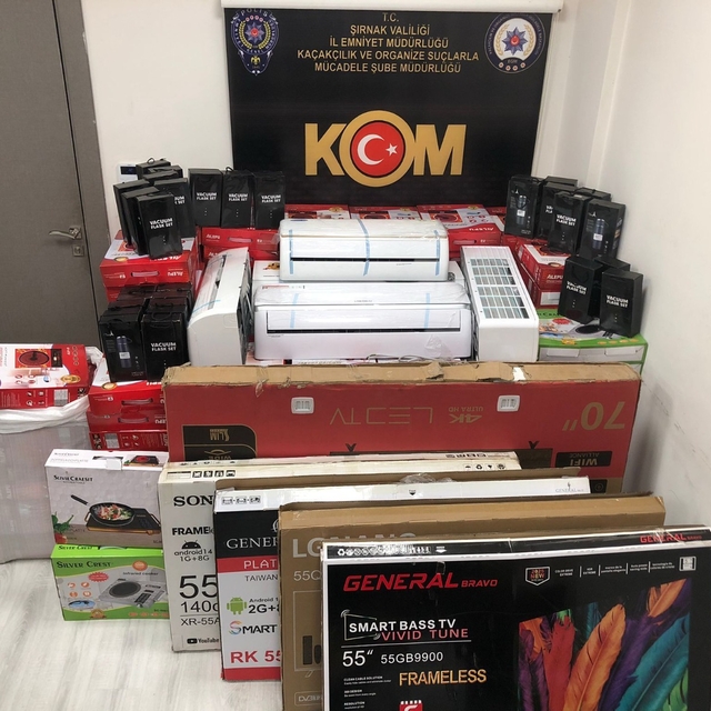 Şırnak'ta narkotik ve kaçakçılık operasyonlarında 3 şüpheli tutuklandı