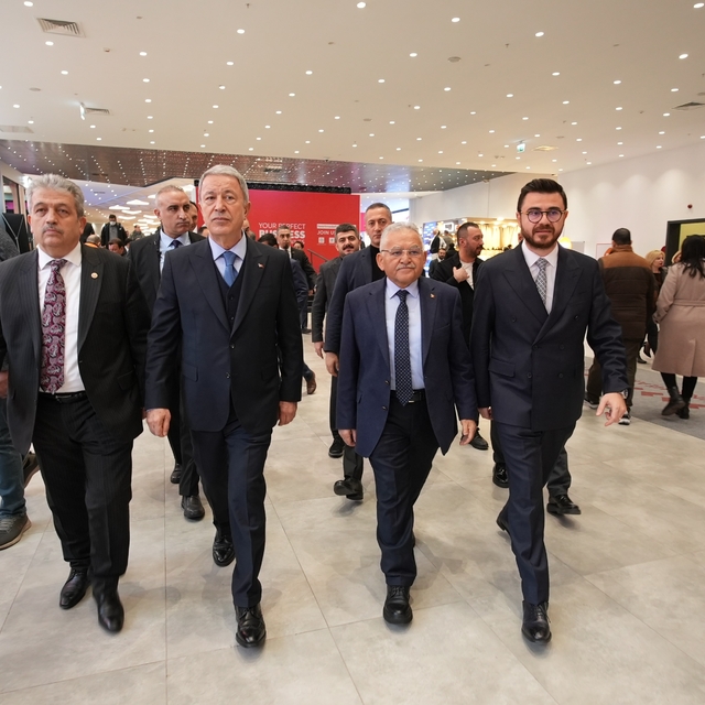 Başkan Büyükkılıç, Uluslararası İstanbul Mobilya Fuarı açılış törenine katı...