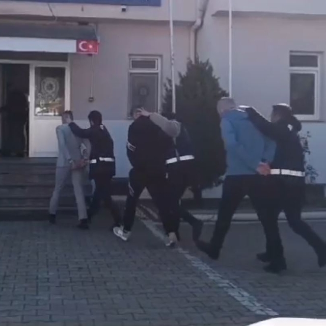 Samsun'da aranan 6 şüpheli hamam çıkışı yakalandı