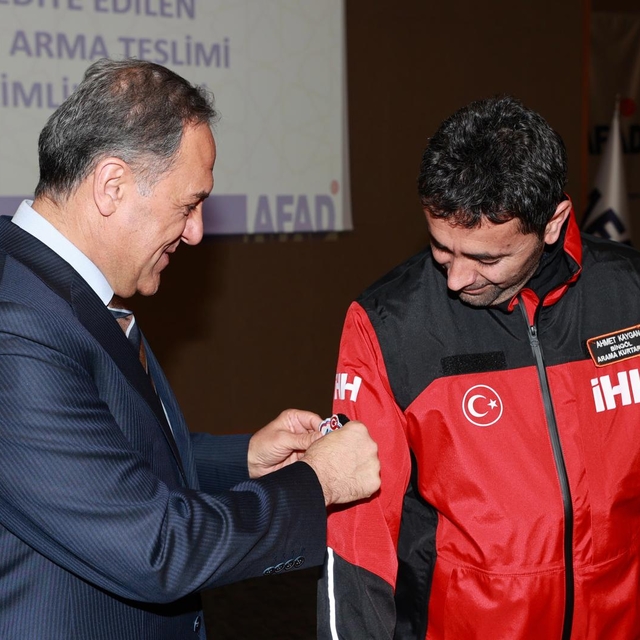 Bingöl'de İHH arama kurtarma ekibi akredite oldu