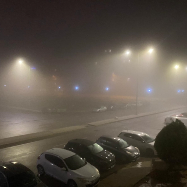 Çanakkale Boğazı'nda gemi trafiği, sis nedeniyle askıya alındı