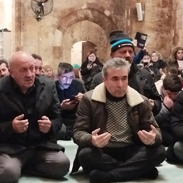 Kırşehir'de umre kafilesi dualarla uğurlandı