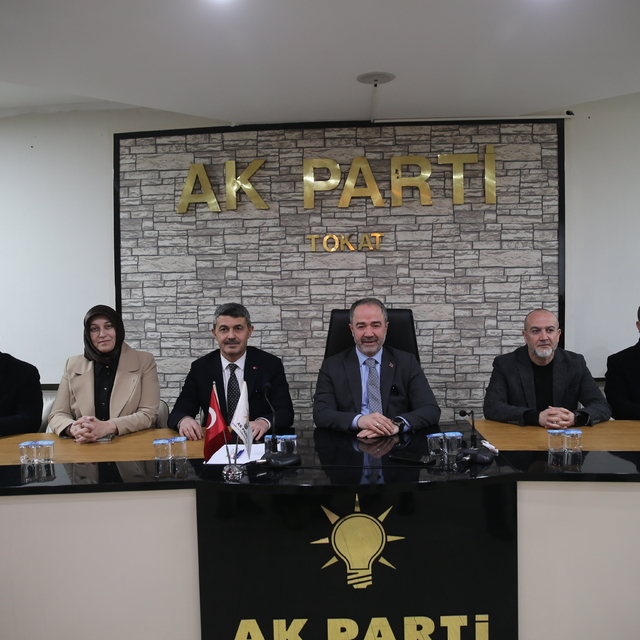 AK Parti Tokat İl Başkanlığında devir teslim yapıldı