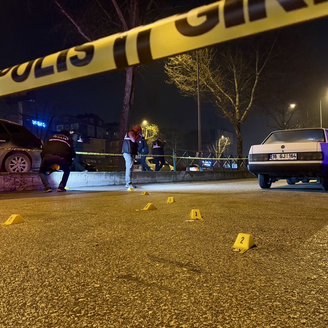 Bursa'da gece kulübü çalışanı 3 kişi silahlı saldırıda yaralandı