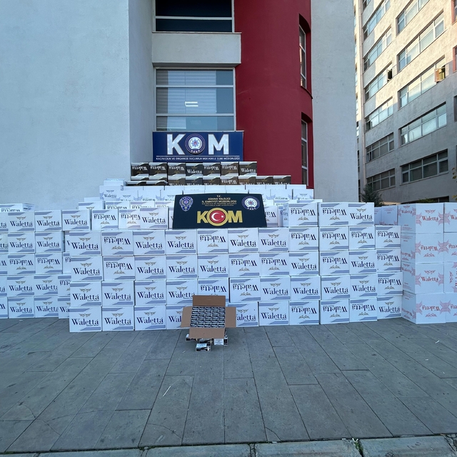 Adana'da tırda 7 milyon 50 bin makaron ele geçirildi