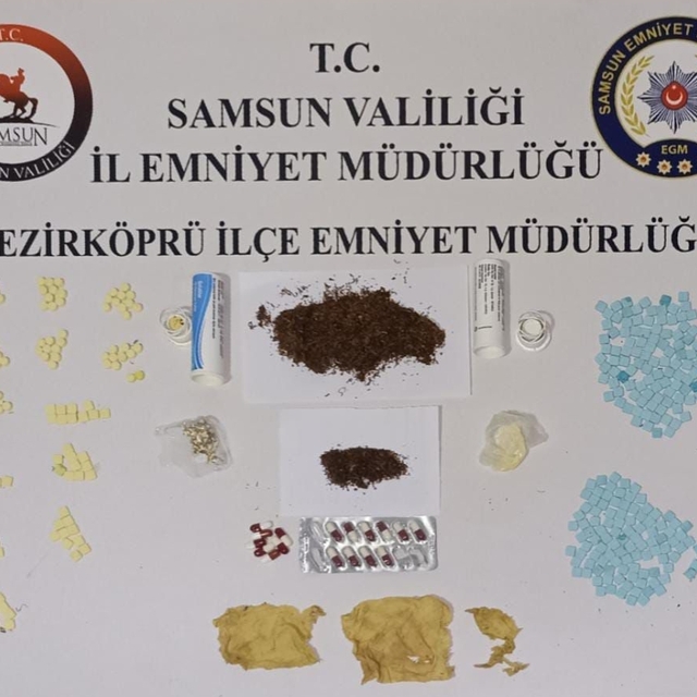 Samsun'da uyuşturucu operasyonunda 2 zanlı yakalandı