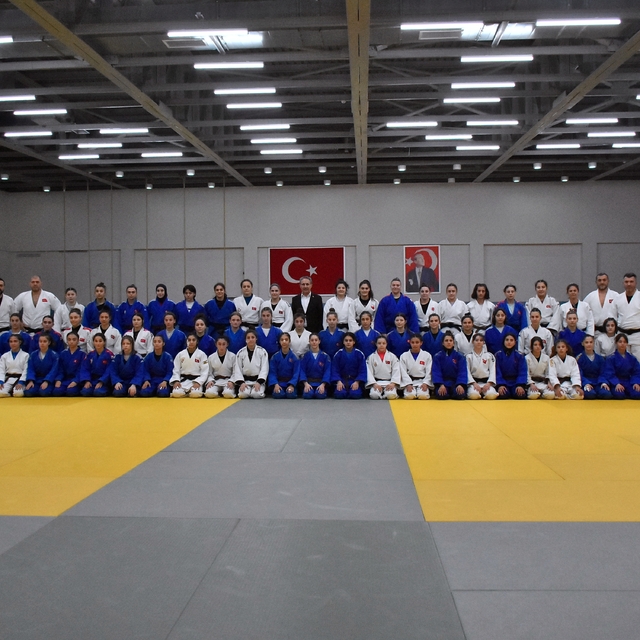 Genç Kadın Judo Milli Takımı, yeni sezon hazırlıklarına Trabzon'da devam ed...