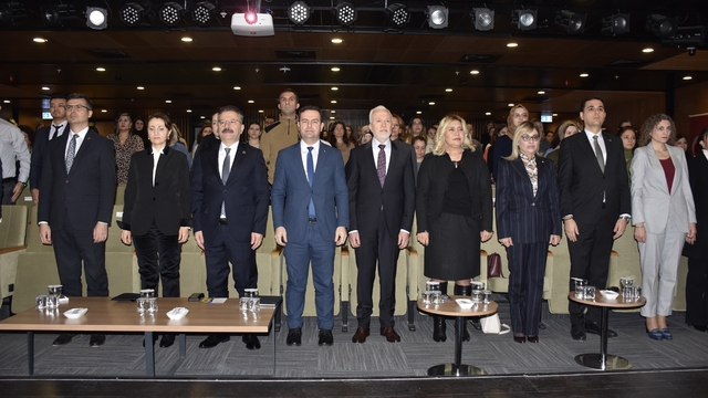 Eskişehir'de "Normal Doğum Sempozyumu" yapıldı