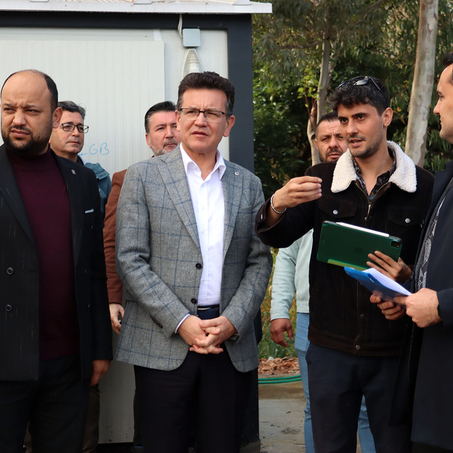 AK Parti Antalya Milletvekili Uslu, Finike'de yurt inşaatını gezdi