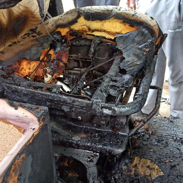 Burdur'da minibüste çıkan yangın söndürüldü