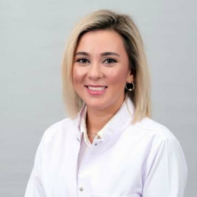 Otel yangınında hayatını kaybeden öğretim görevlisi ile kızı toprağa verild...