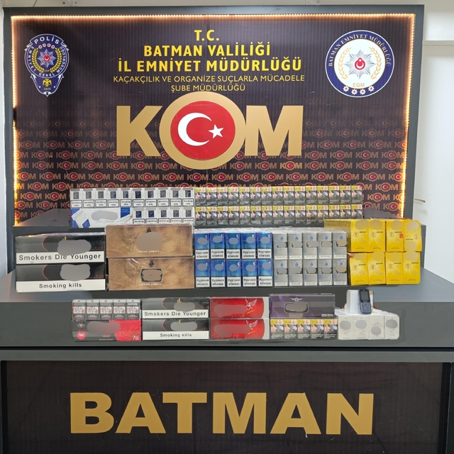 Batman'da 2 araçta gümrük kaçağı sigara ele geçirildi
